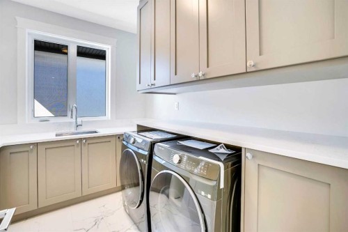 435 Patterson Boulevard Sw, Calgary, AB - Indoor Photo Showing Laundry Room