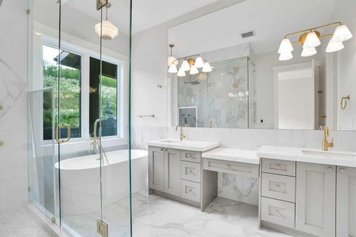 435 Patterson Boulevard Sw, Calgary, AB - Indoor Photo Showing Bathroom