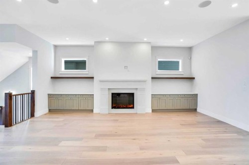 435 Patterson Boulevard Sw, Calgary, AB - Indoor Photo Showing Other Room