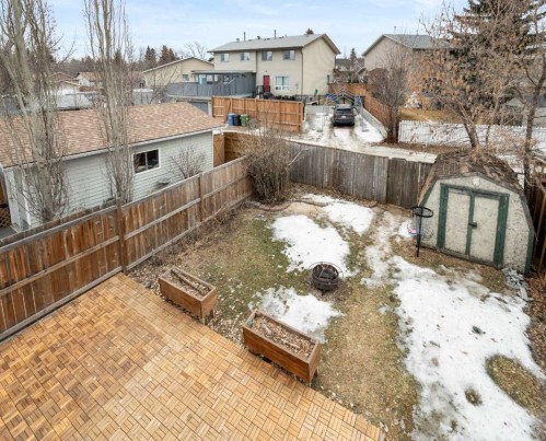 25 Mckernan Road Se, Calgary, AB - Outdoor
