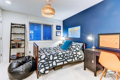 116 34A Street Nw, Calgary, AB - Indoor Photo Showing Bedroom