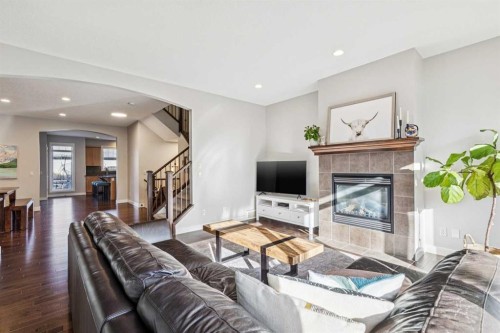 2012 50 Avenue Sw, Calgary, AB - Indoor Photo Showing Living Room With Fireplace