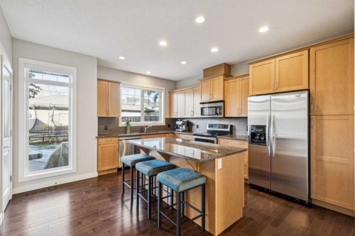 2012 50 Avenue Sw, Calgary, AB - Indoor Photo Showing Kitchen With Stainless Steel Kitchen