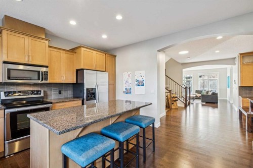 2012 50 Avenue Sw, Calgary, AB - Indoor Photo Showing Kitchen