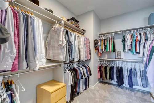 2012 50 Avenue Sw, Calgary, AB - Indoor With Storage