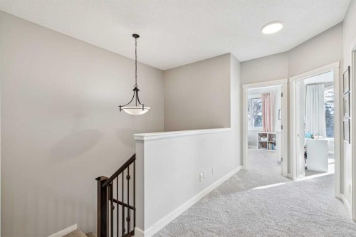 2012 50 Avenue Sw, Calgary, AB - Indoor Photo Showing Other Room