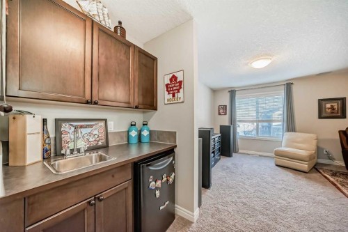 57 Silverado Skies Way Sw, Calgary, AB - Indoor Photo Showing Kitchen
