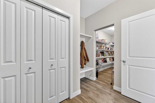 77 Belvedere Drive Se, Calgary, AB - Indoor Photo Showing Other Room