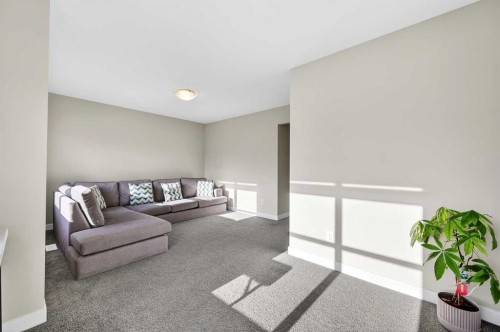 77 Belvedere Drive Se, Calgary, AB - Indoor
