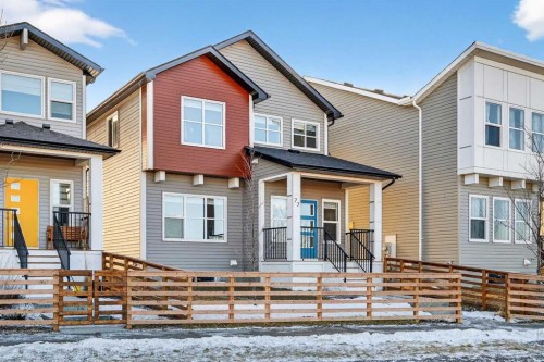 77 Belvedere Drive Se, Calgary, AB - Outdoor