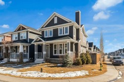 207 River Heights Crescent  Cochrane, AB T4C 0V1