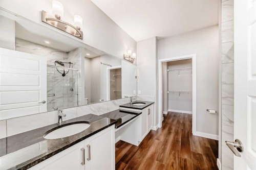 63 Riviera Court, Cochrane, AB - Indoor Photo Showing Bathroom