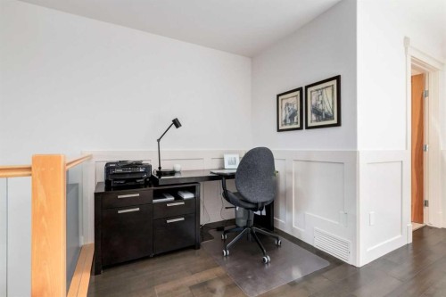 2613 3 Avenue Nw, Calgary, AB - Indoor