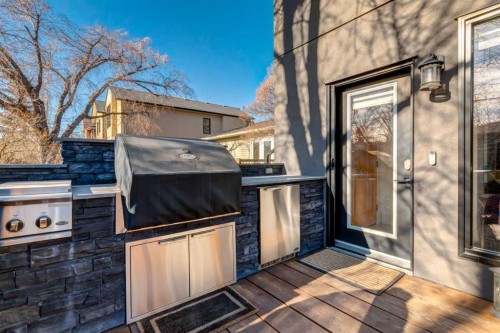 2613 3 Avenue Nw, Calgary, AB - Outdoor