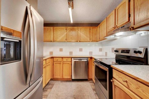 506-220 13 Avenue Sw, Calgary, AB - Indoor Photo Showing Kitchen With Stainless Steel Kitchen