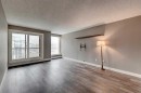 506-220 13 Avenue Sw, Calgary, AB  - Indoor Photo Showing Other Room 