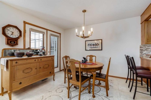 4118 Silverpark Estates Close, Olds, AB - Indoor Photo Showing Dining Room