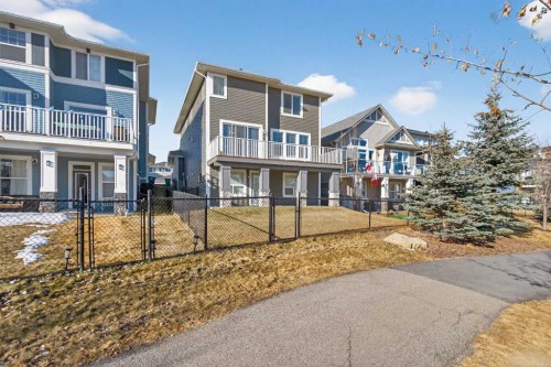 126 Bayview Circle Sw, Airdrie, AB - Outdoor With Deck Patio Veranda With Facade