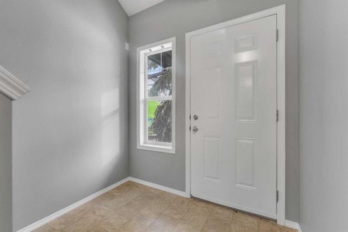 68 Panatella Villas Nw, Calgary, AB - Indoor Photo Showing Other Room