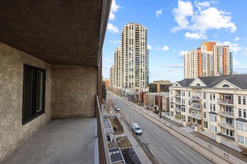603-1011 12 Avenue, Calgary, AB - Outdoor With Balcony With Facade