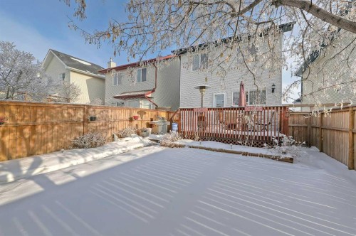 312 Cramond Close Se, Calgary, AB - Outdoor