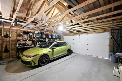 312 Cramond Close Se, Calgary, AB - Indoor Photo Showing Garage