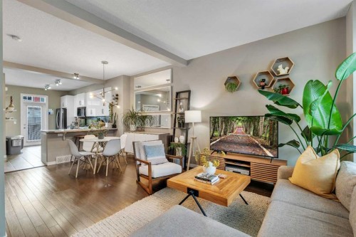 221 New Brighton Row Se, Calgary, AB - Indoor Photo Showing Living Room