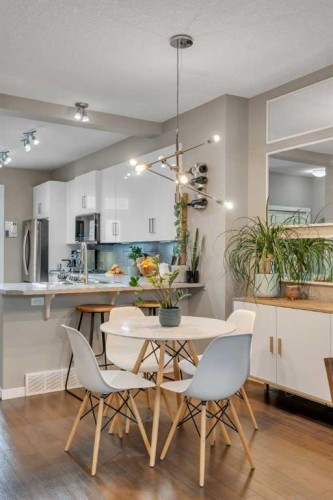 221 New Brighton Row Se, Calgary, AB - Indoor Photo Showing Dining Room