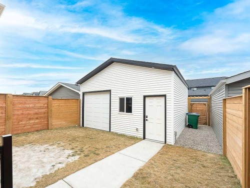 613 Lambeau Link Se, Airdrie, AB - Outdoor With Exterior