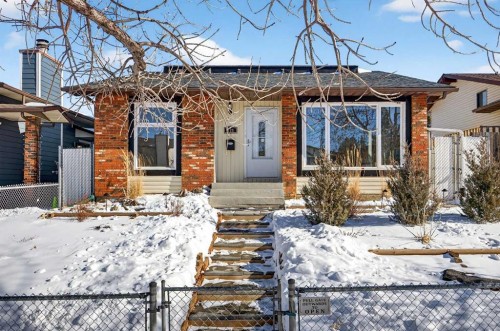 128 Bermuda Drive Nw, Calgary, AB - Outdoor