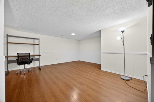 128 Bermuda Drive Nw, Calgary, AB - Indoor