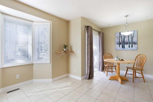 120 Cedarwood Lane Sw, Calgary, AB - Indoor Photo Showing Dining Room