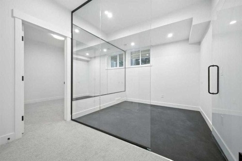 926 21 Avenue Nw, Calgary, AB - Indoor Photo Showing Other Room