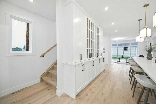 926 21 Avenue Nw, Calgary, AB - Indoor Photo Showing Other Room