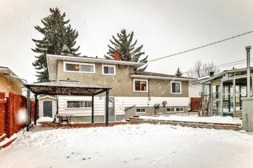 42 Fullerton Road Se, Calgary, AB - Outdoor