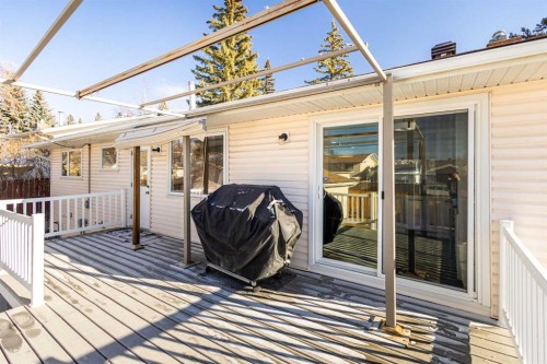 95 Silver Brook Drive Nw, Calgary, AB - Outdoor With Deck Patio Veranda With Exterior