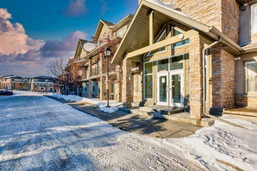1116-211 Aspen Stone Boulevard Sw, Calgary, AB - Outdoor