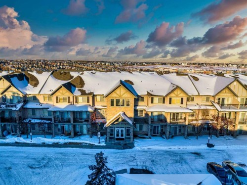 1116-211 Aspen Stone Boulevard Sw, Calgary, AB - Outdoor