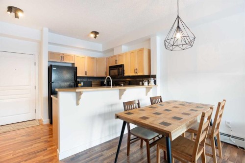 1116-211 Aspen Stone Boulevard Sw, Calgary, AB - Indoor