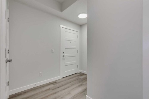 113-55 Wolf Hollow Crescent Se, Calgary, AB - Indoor Photo Showing Other Room