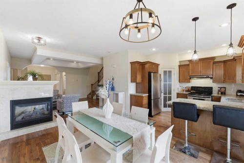 507 17 Avenue Nw, Calgary, AB - Indoor With Fireplace