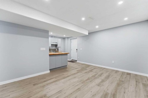 507 17 Avenue Nw, Calgary, AB - Indoor