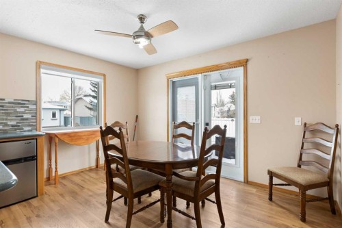 131 Cambria Road, Strathmore, AB - Indoor Photo Showing Dining Room