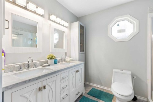 131 Cambria Road, Strathmore, AB - Indoor Photo Showing Bathroom