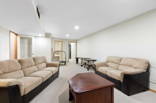 131 Cambria Road, Strathmore, AB - Indoor