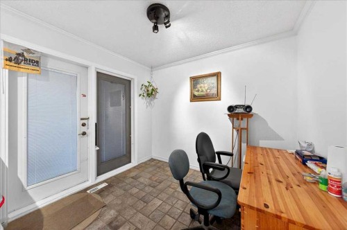 262 Martindale Boulevard Ne, Calgary, AB - Indoor Photo Showing Office
