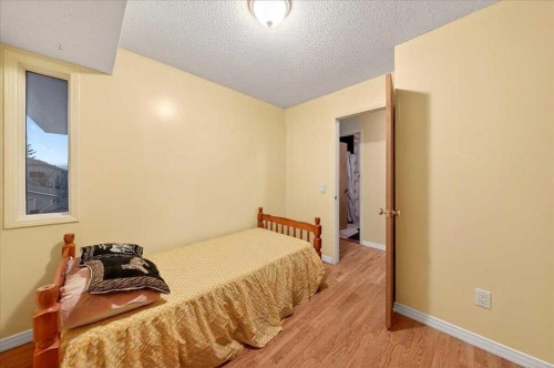 262 Martindale Boulevard Ne, Calgary, AB - Indoor Photo Showing Bedroom