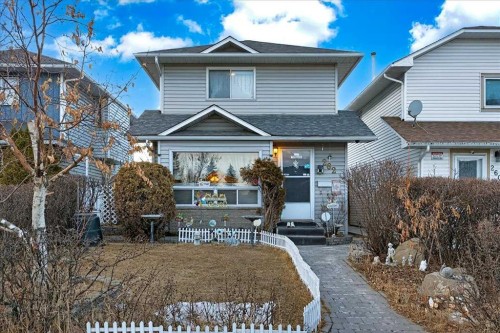 262 Martindale Boulevard Ne, Calgary, AB - Outdoor