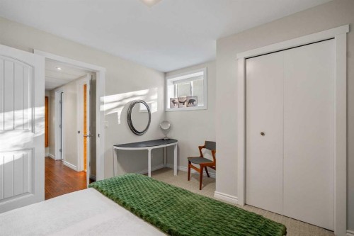 4636 Montana Drive Nw, Calgary, AB - Indoor Photo Showing Bedroom