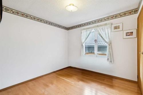 2203 Sirocco Drive Sw, Calgary, AB - Indoor Photo Showing Other Room